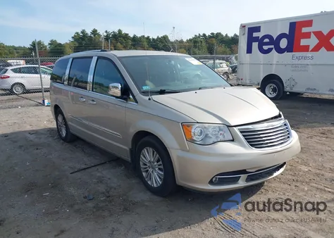 2014 Chrysler Town & Country Limited z USA, uszkodzony, nr VIN 2C4RC1GGXER234280